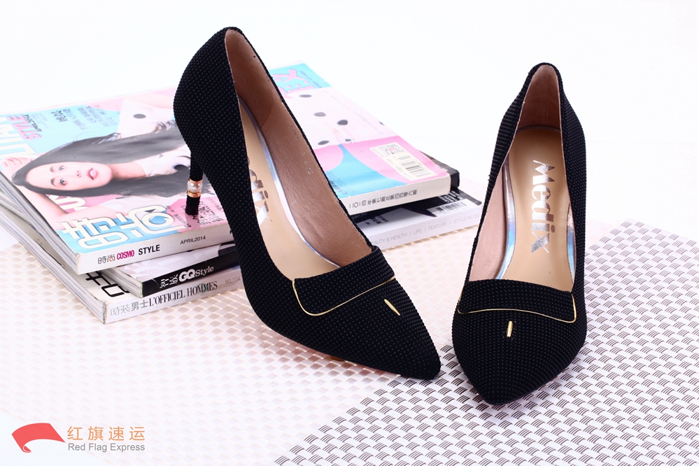 16392152072945.jpg 攝圖網_500766859_高跟鞋(企業商用)_副本.jpg